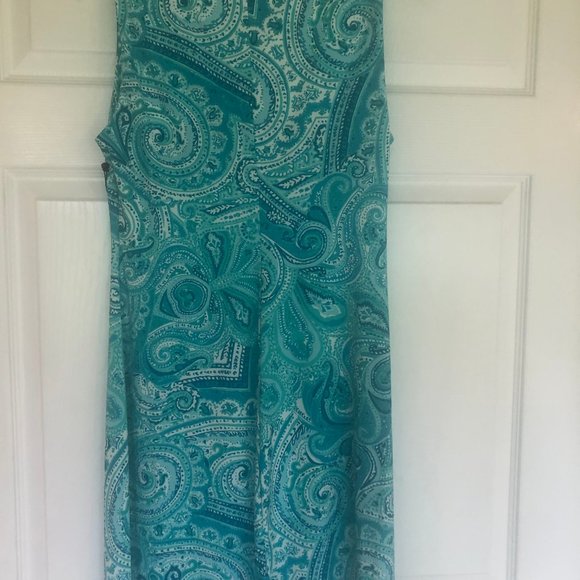 NEW DRESS - Picture 4 of 5